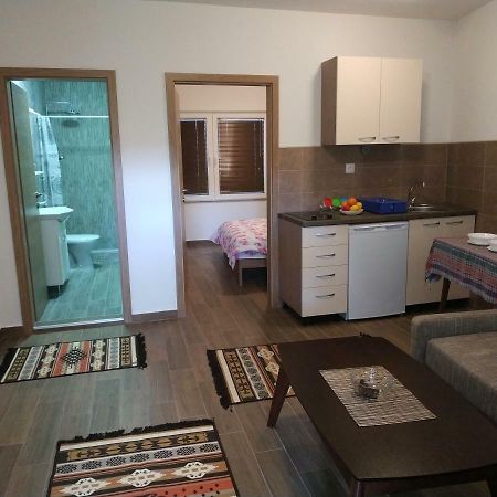At George'S Apartments Охрид Экстерьер фото